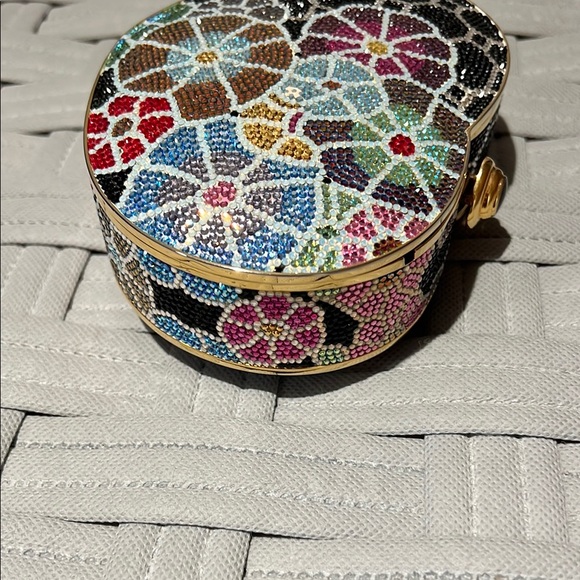 Judith Lieber  VINTAGE EUC Floral Heart Clutch - Picture 4 of 15